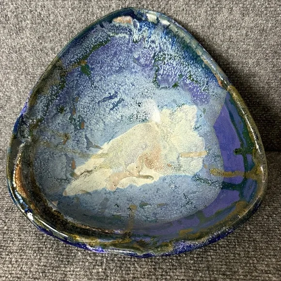 Vintage pottery bowl drip glaze cobalt purple angular centerpiece fruit 10x10x4 - Picture 1 of 10